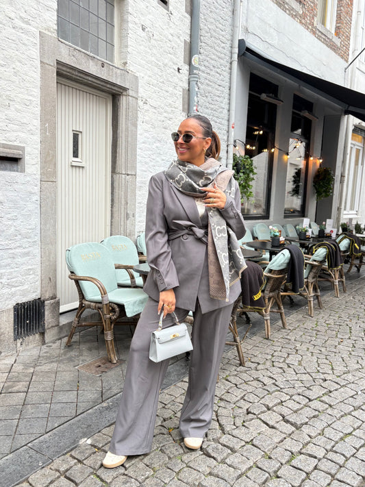 Obsessieve Lover Grey