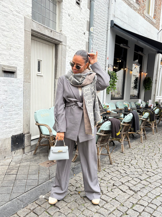 Obsessieve Lover Grey