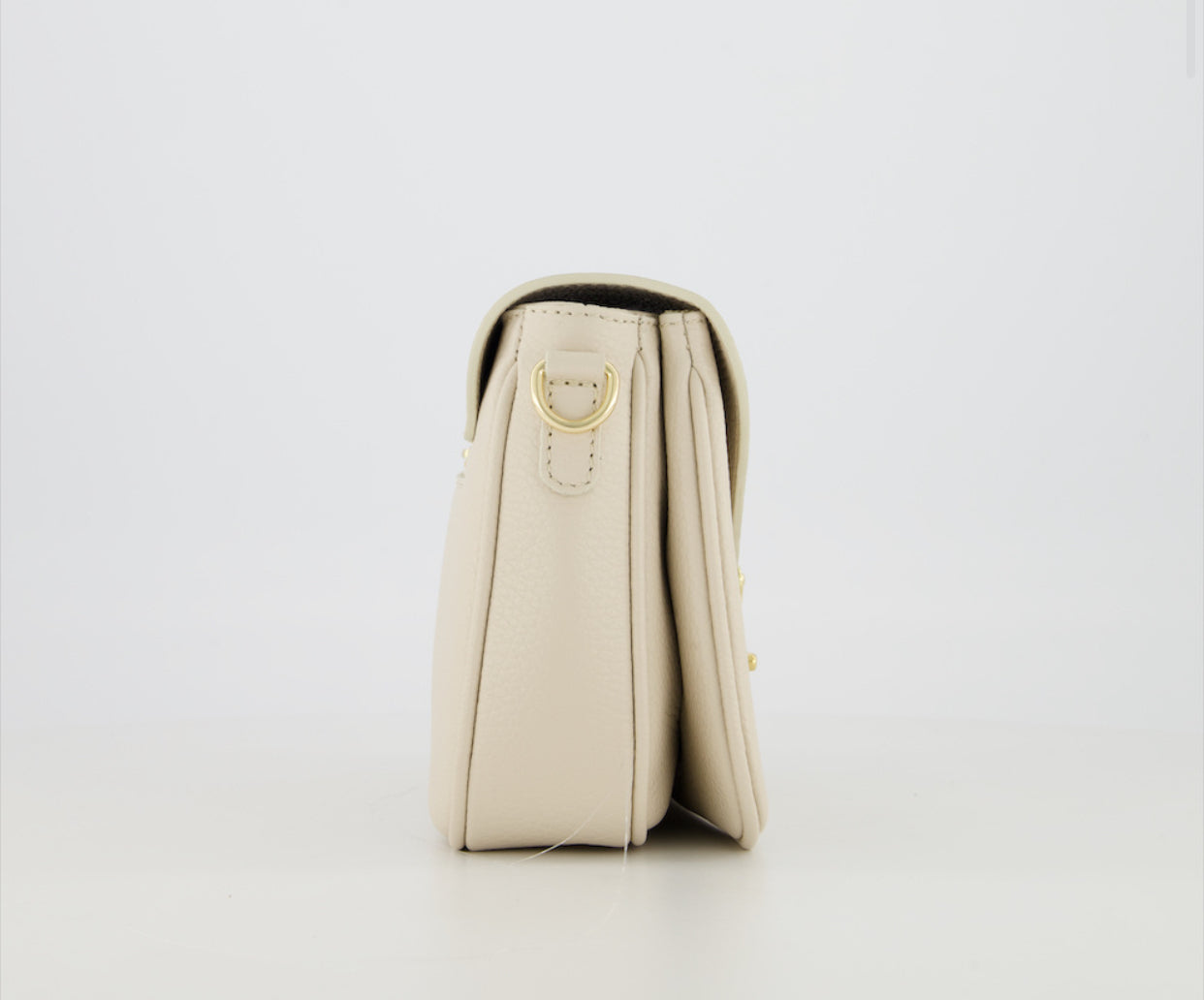 Cruel Intentions Beige