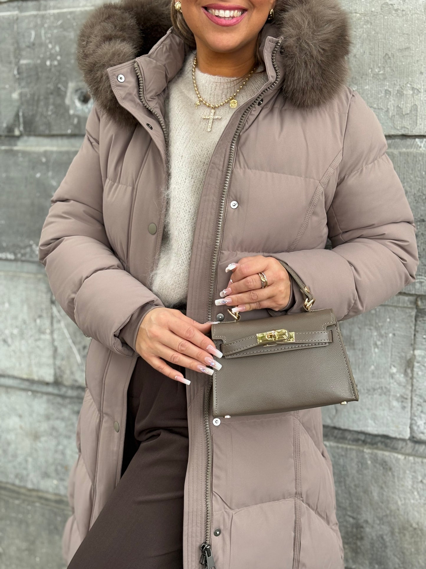 Winter Days Taupe