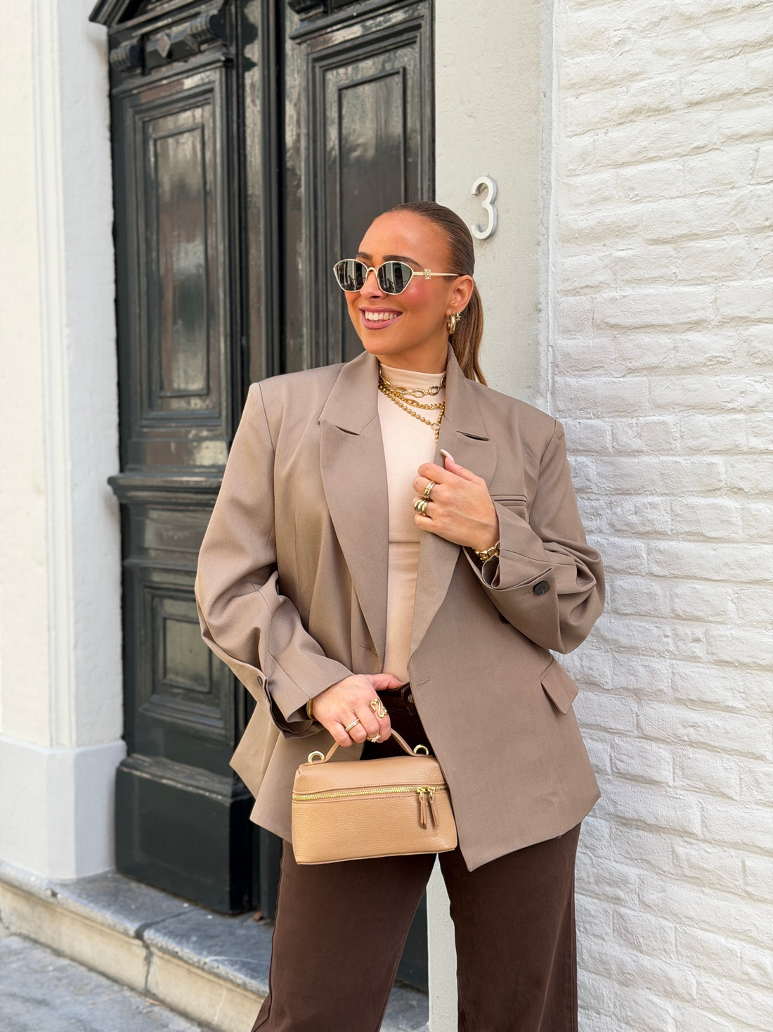 Most Wanted Taupe