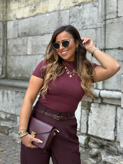 Basic Lover Burgundy Short