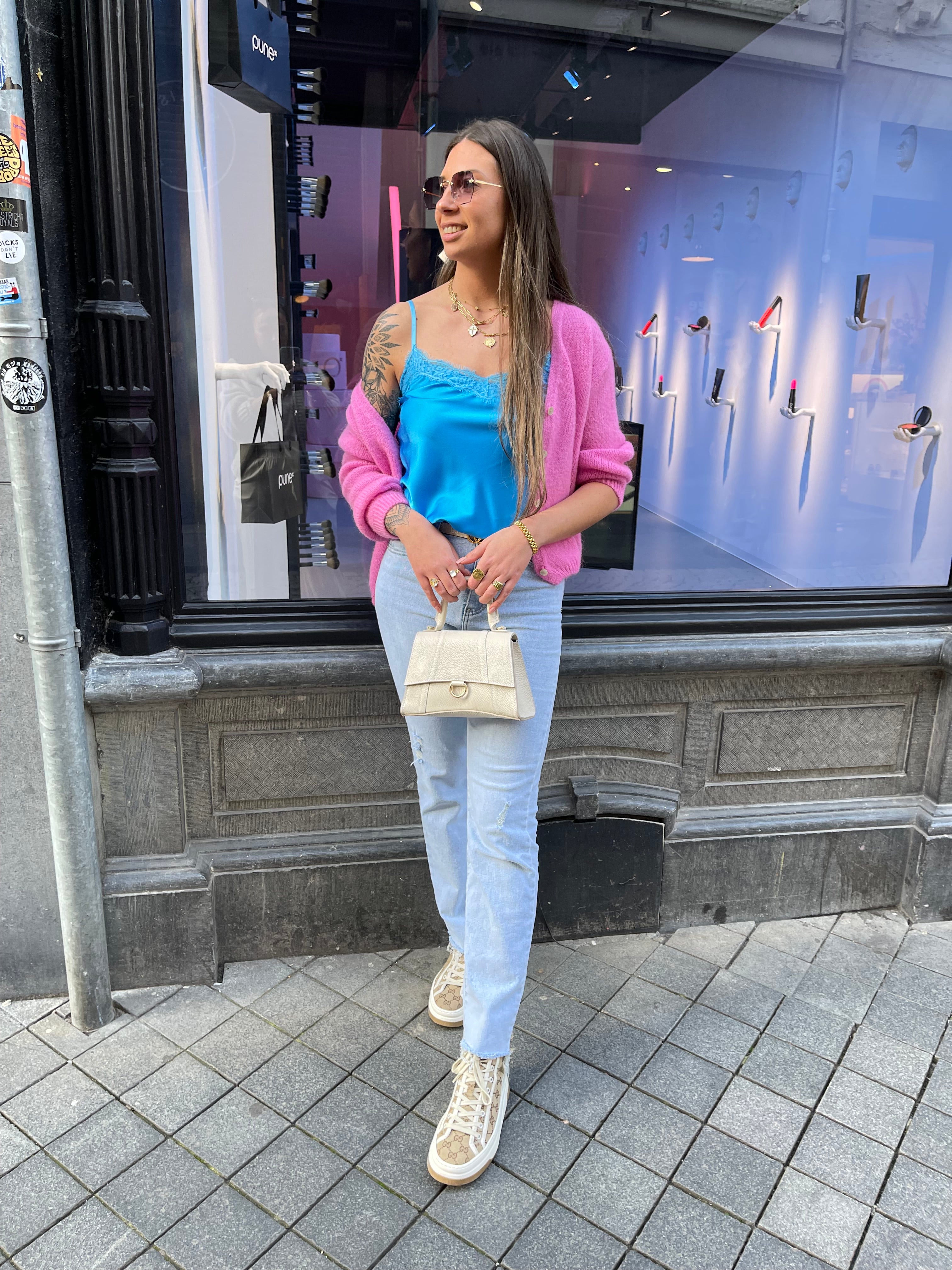 Le Top Parfait Bleu Soyeux