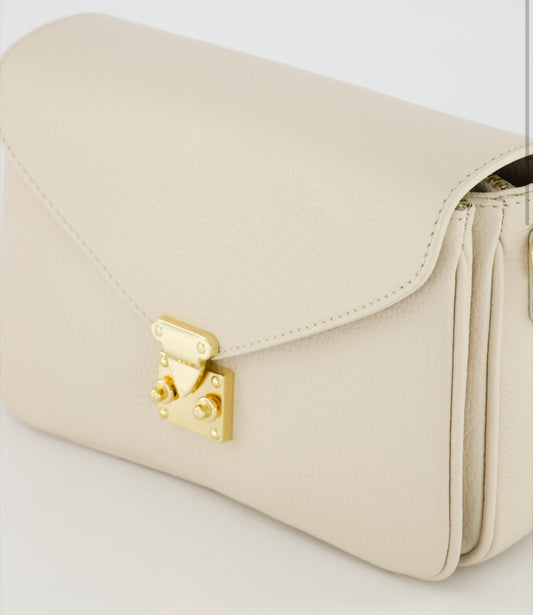 Cruel Intentions Beige