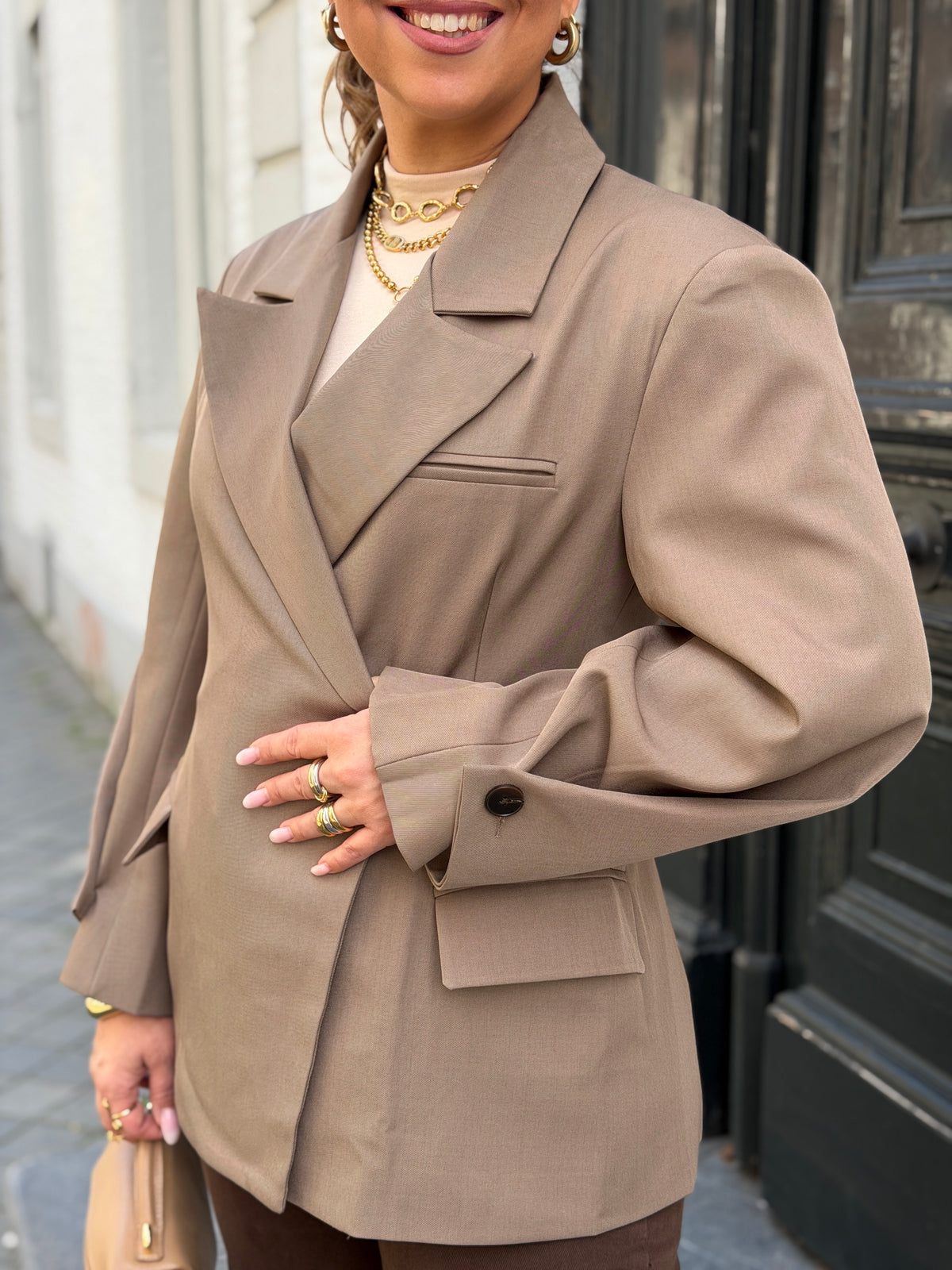 Most Wanted Taupe