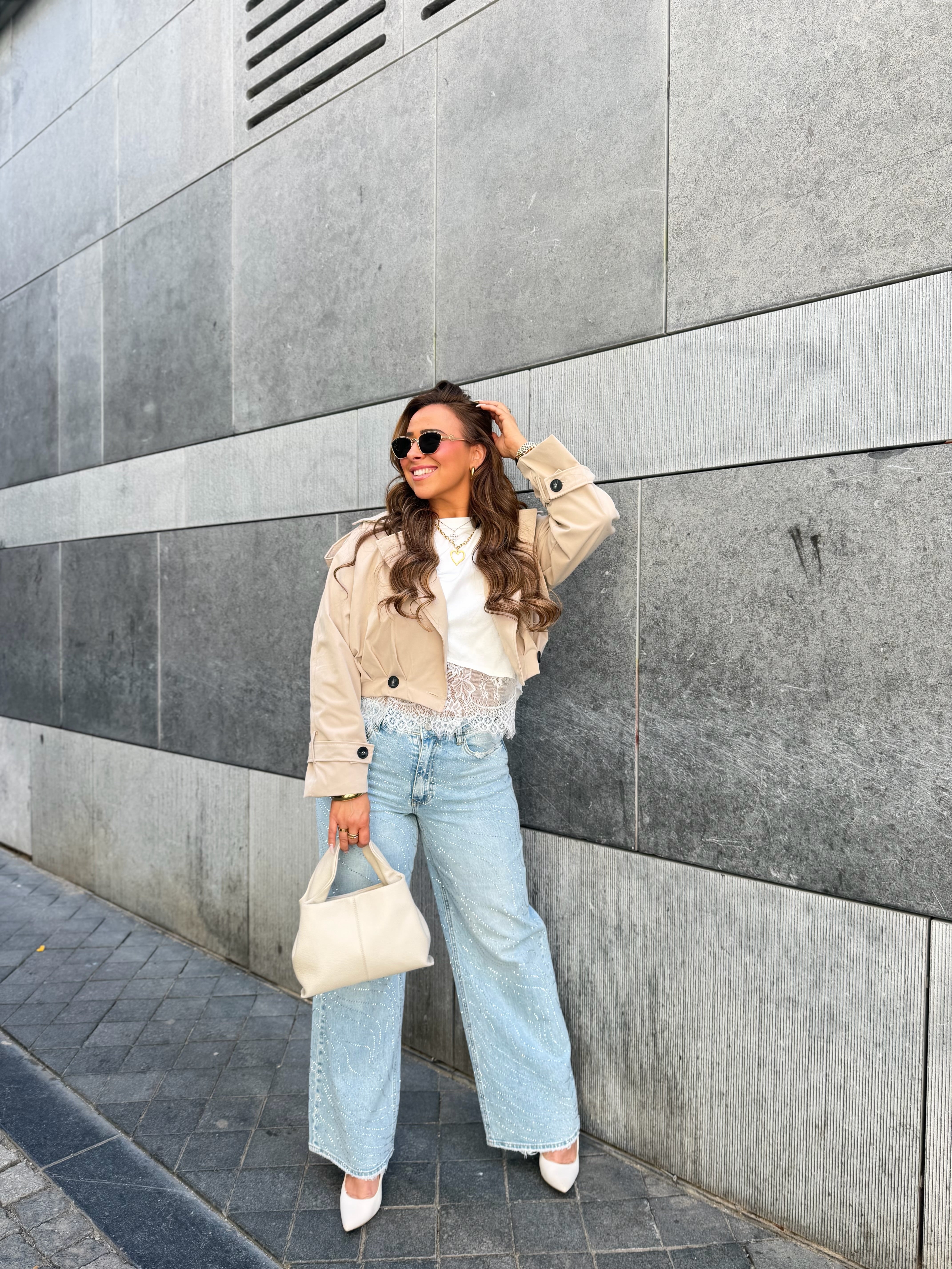 Trenchy Beige Short