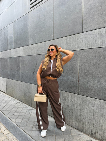 She Is The One Jogger Brown