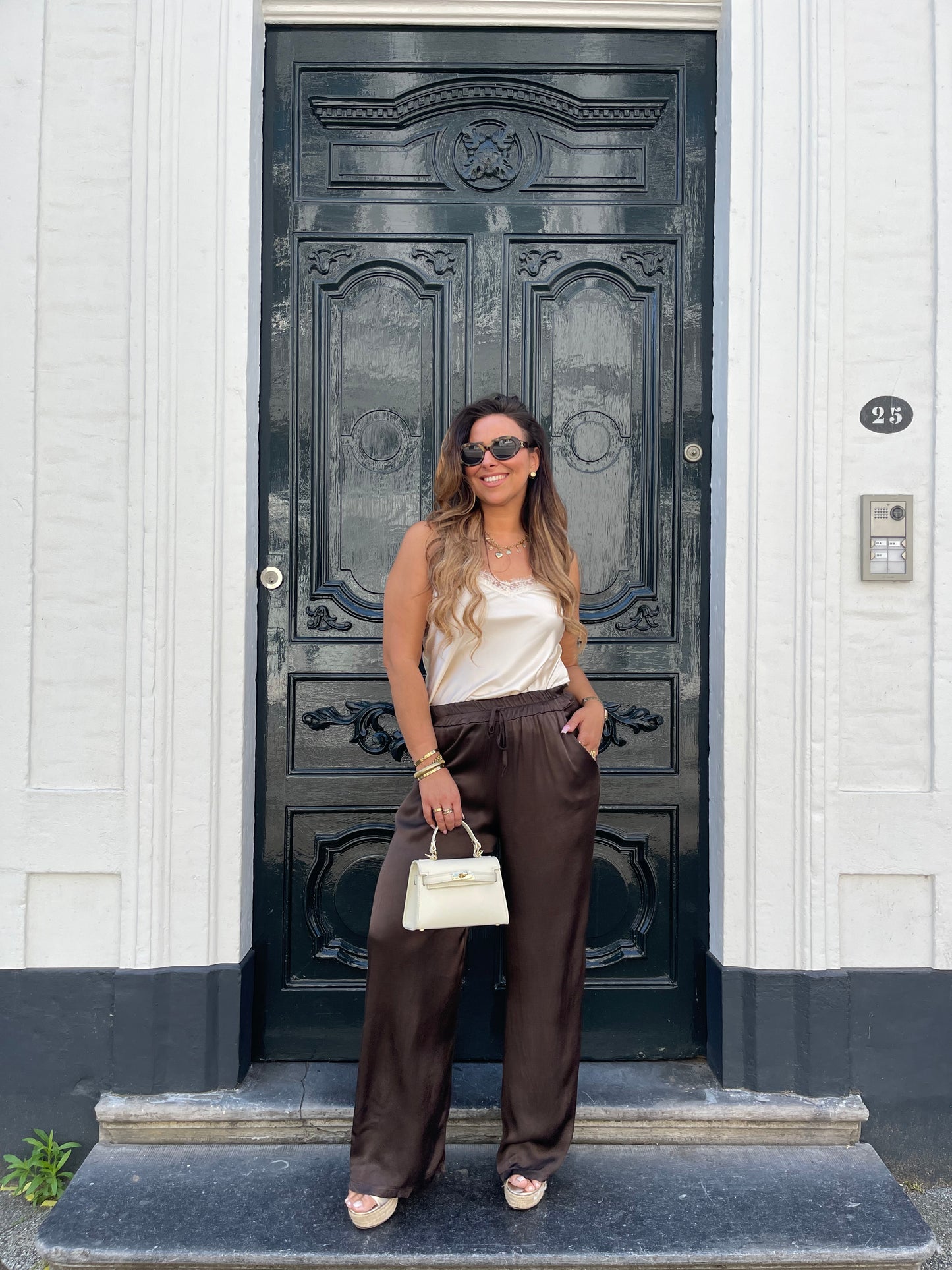 The Perfect Top Beige