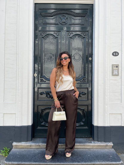 The Perfect Top Beige
