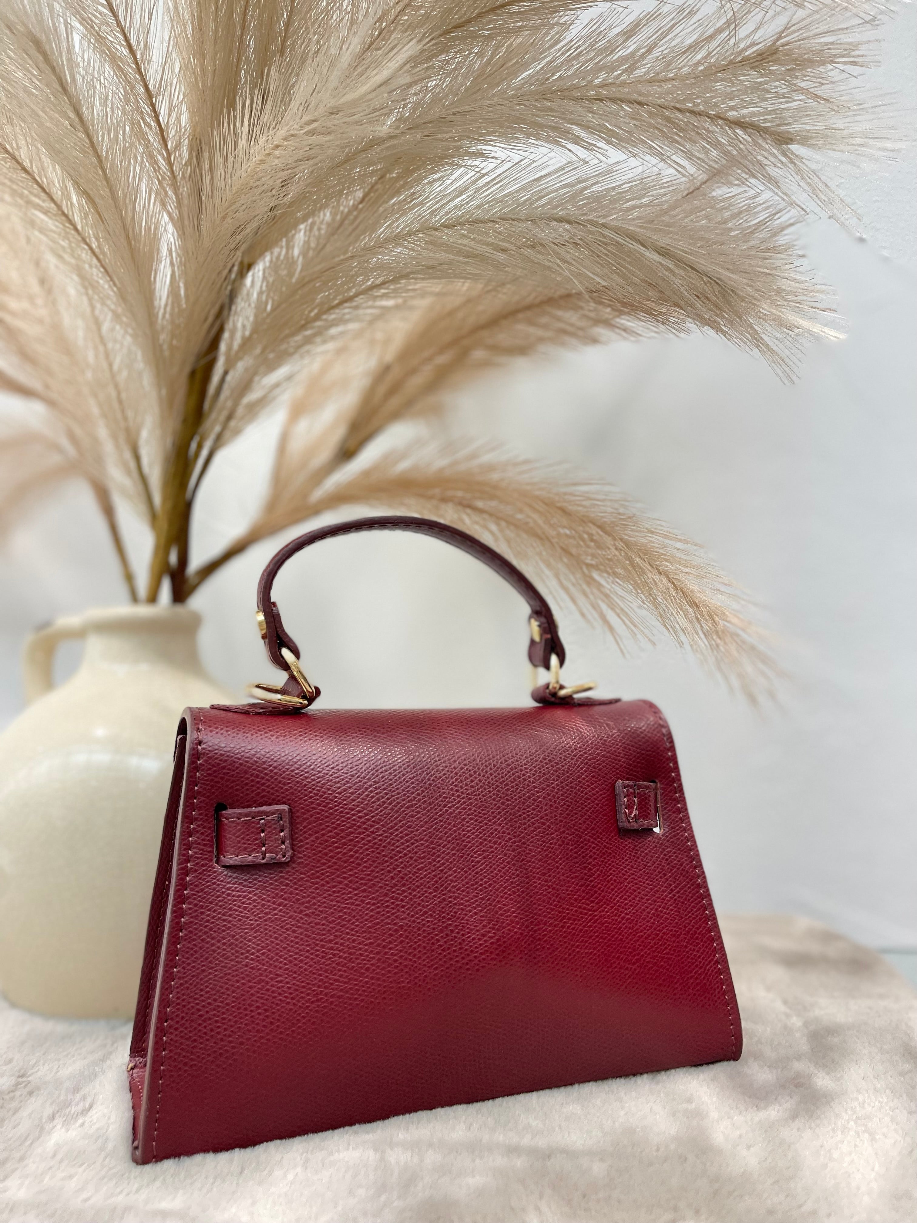 Love Story Burgundy