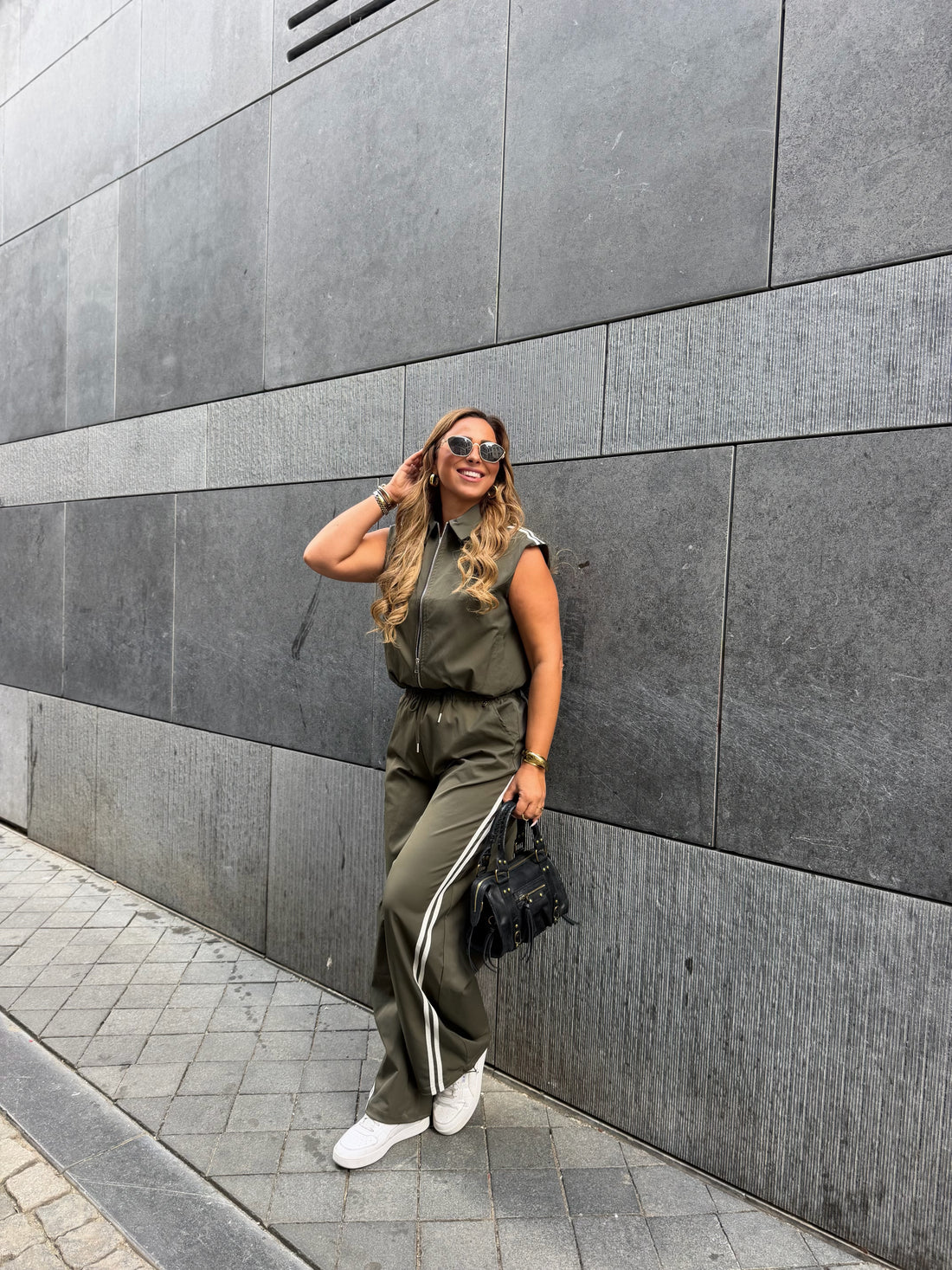 She Is The One Jogger Khaki
