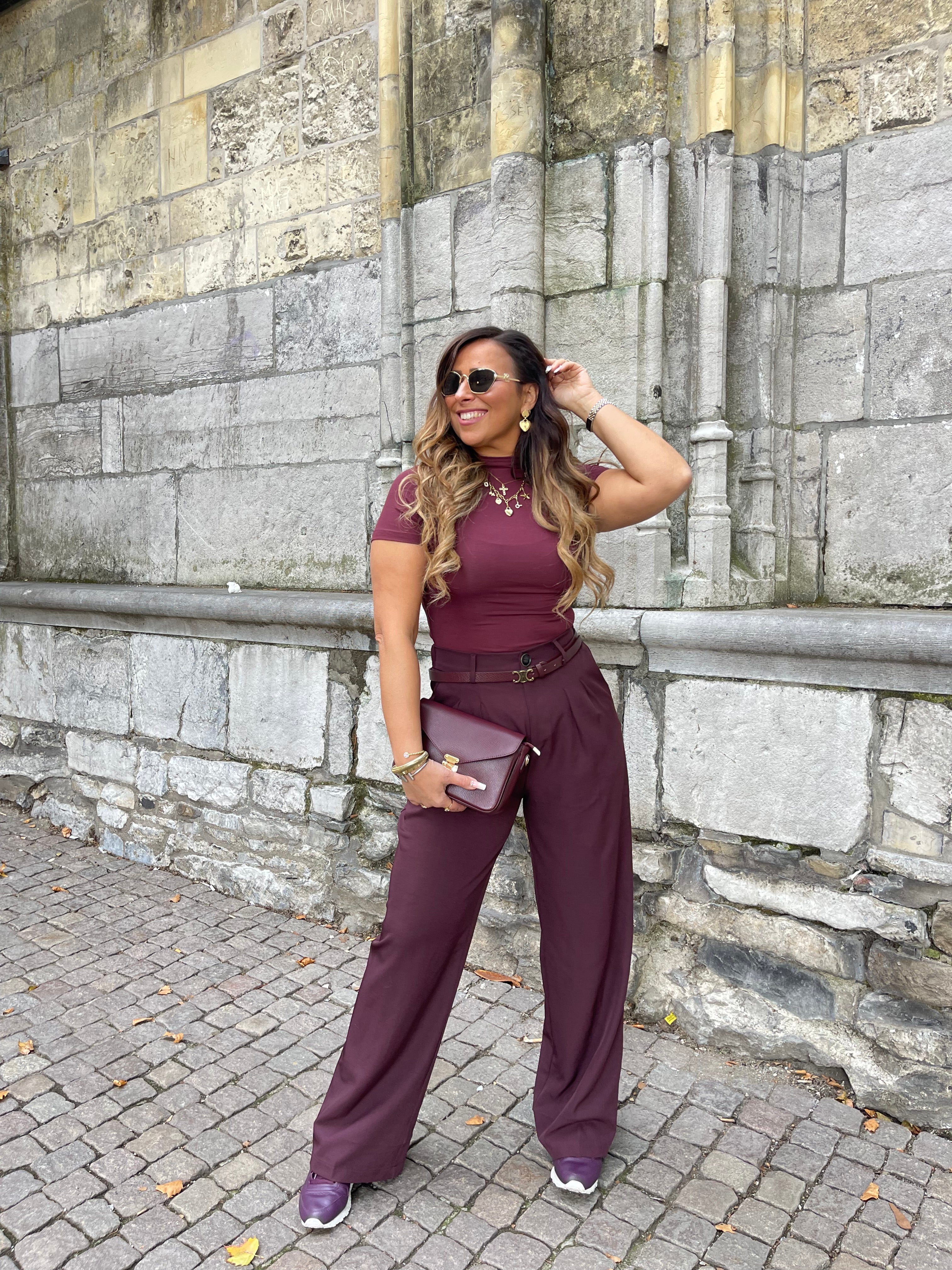 Basic Lover Burgundy Short