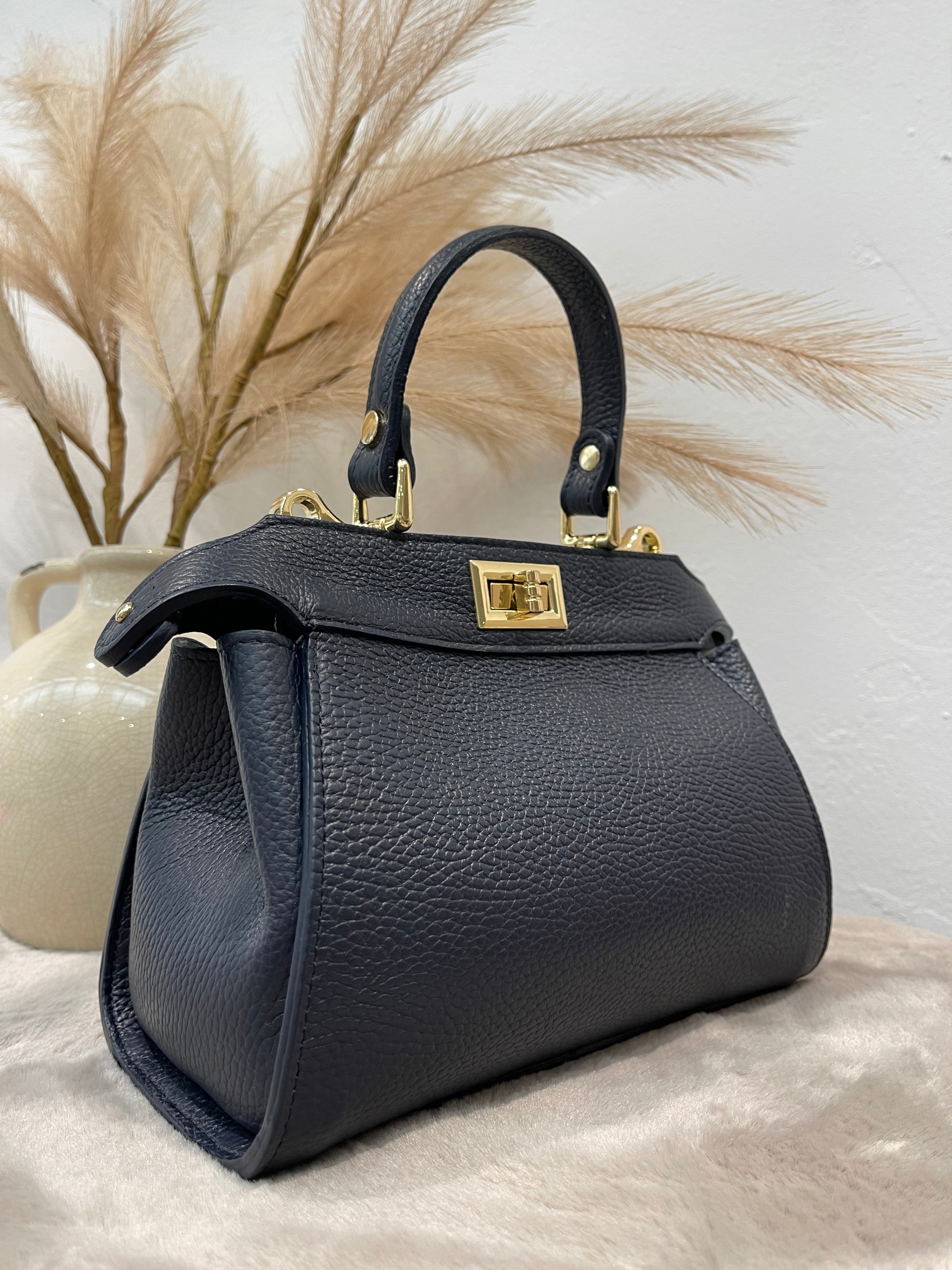 Besoin d'amour bleu foncé