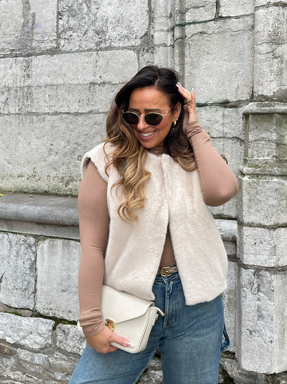 Basic Teddy Gilletje Beige