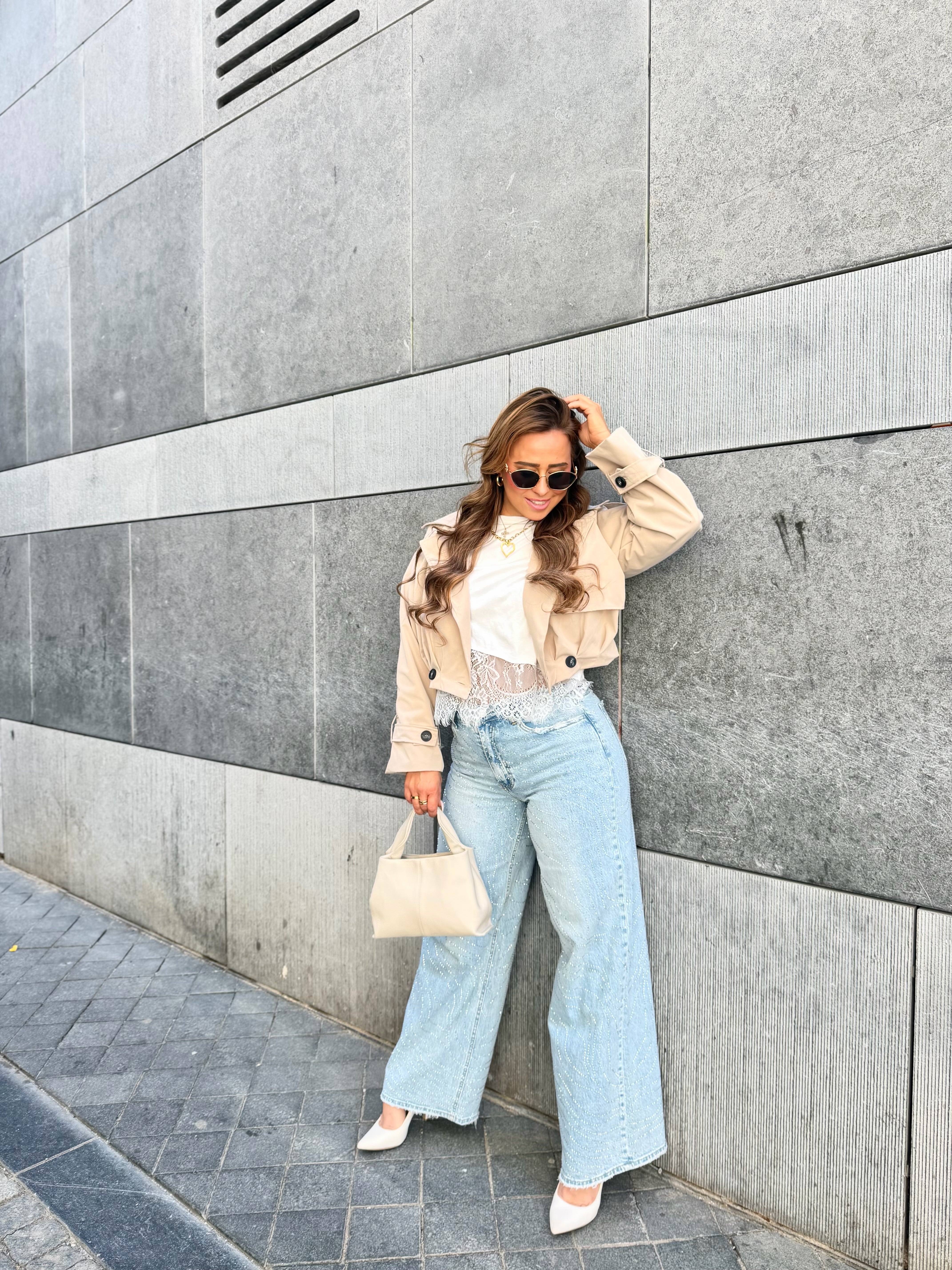 Trenchy Beige Short