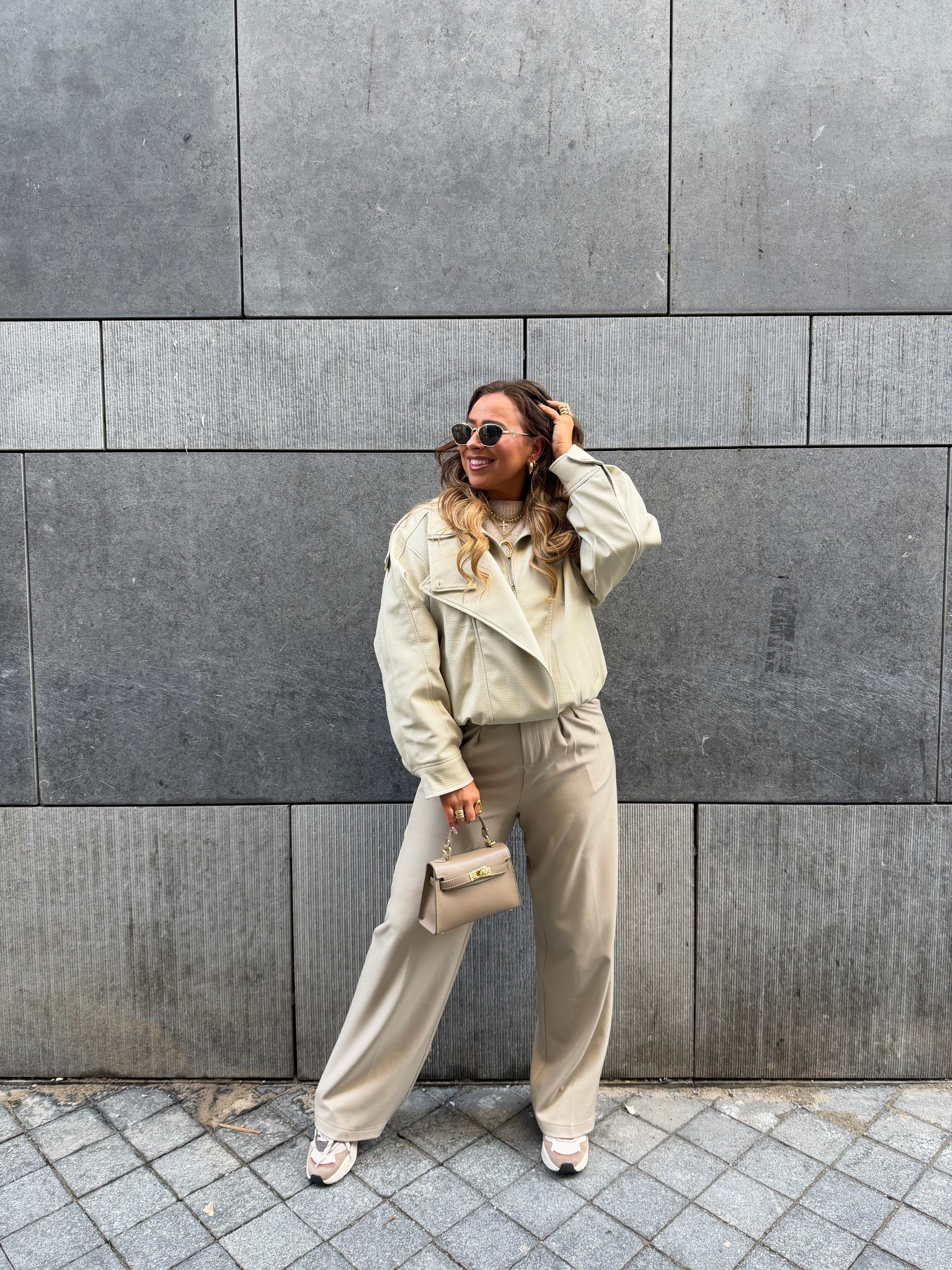 Lovely Desire Jacket Beige