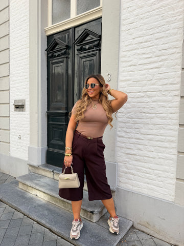 Basic Lover Camel Short