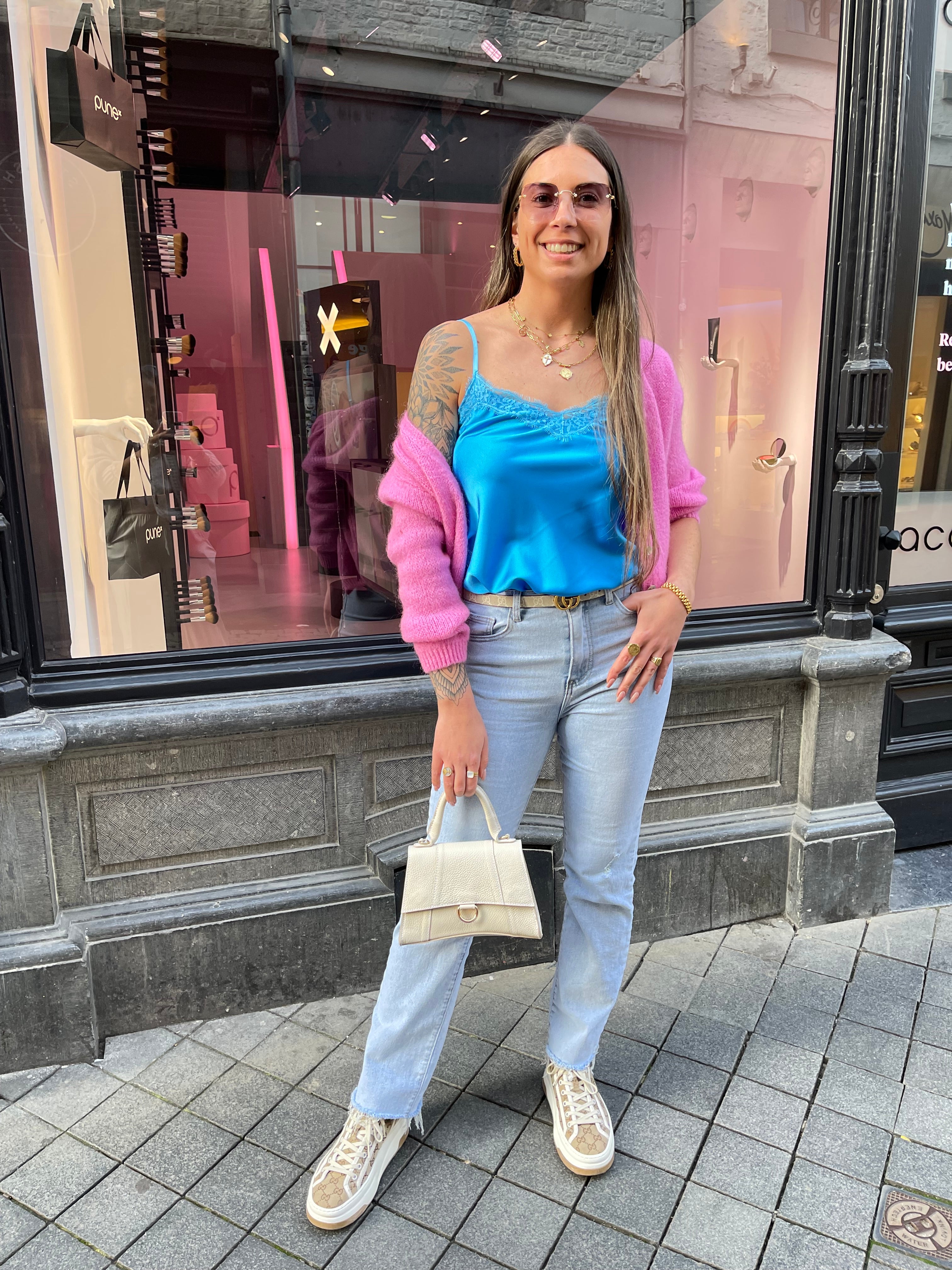 Le Top Parfait Bleu Soyeux