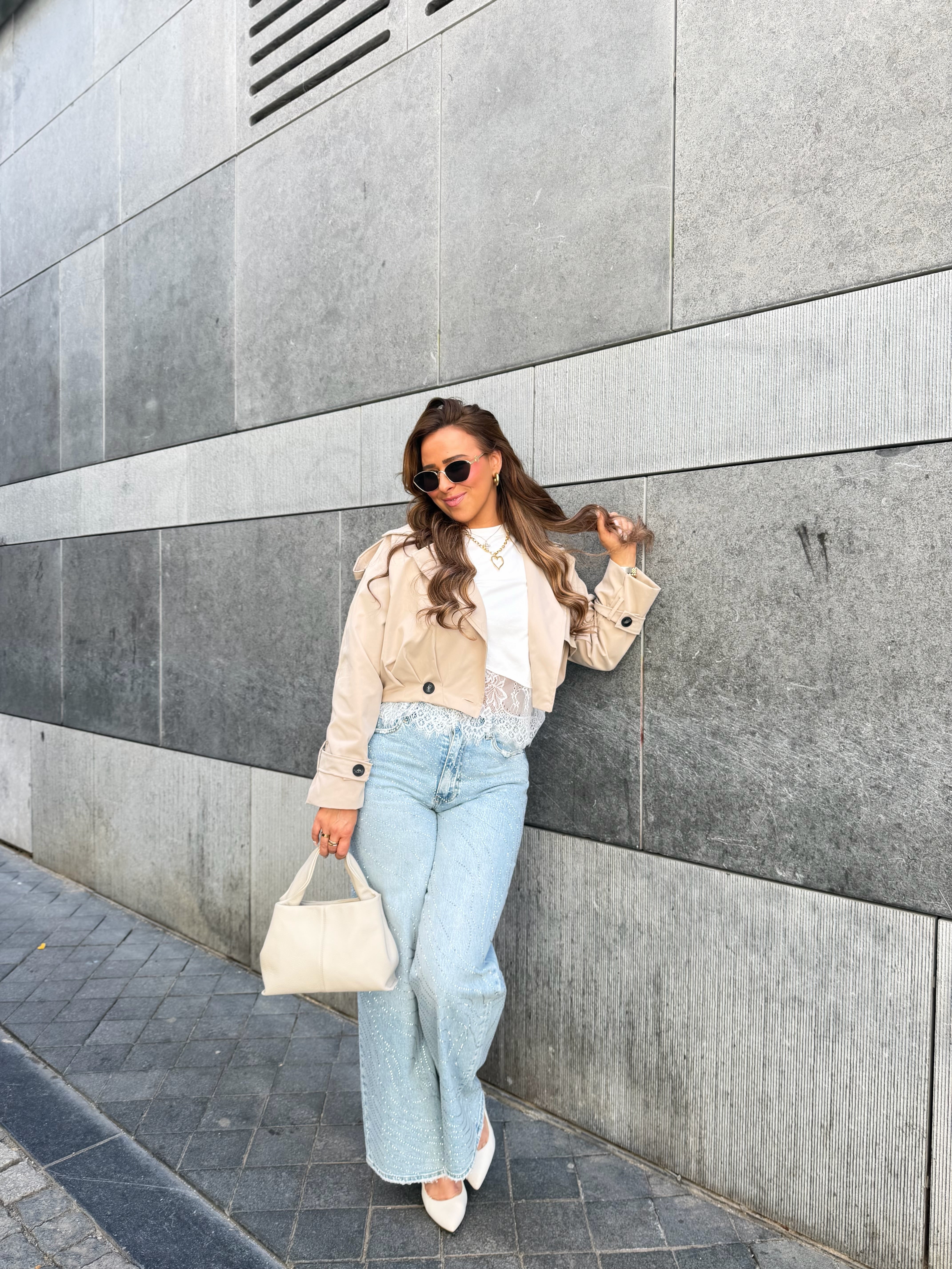 Trenchy Beige Short