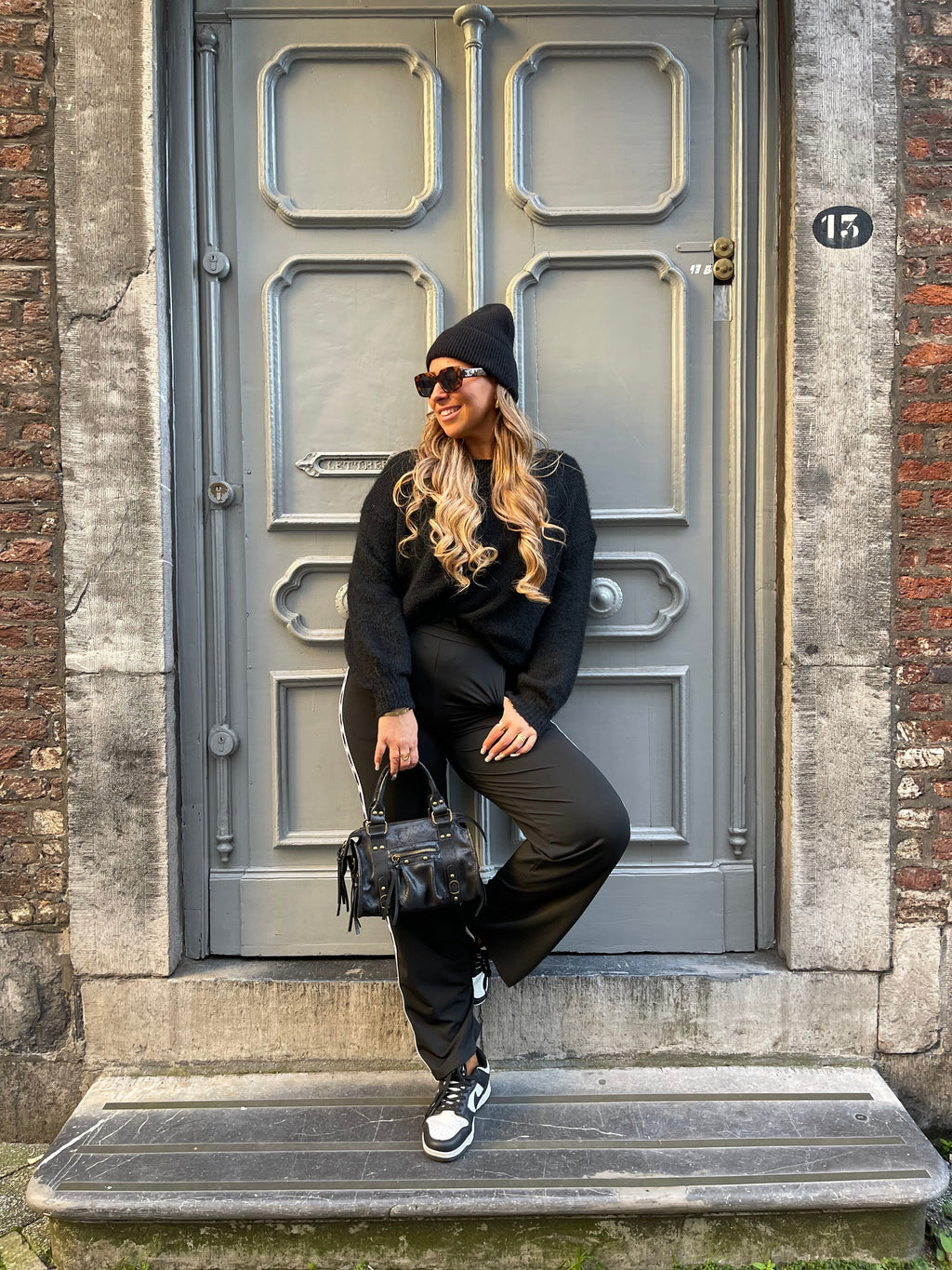 Kali Sweater Black - MyBajka