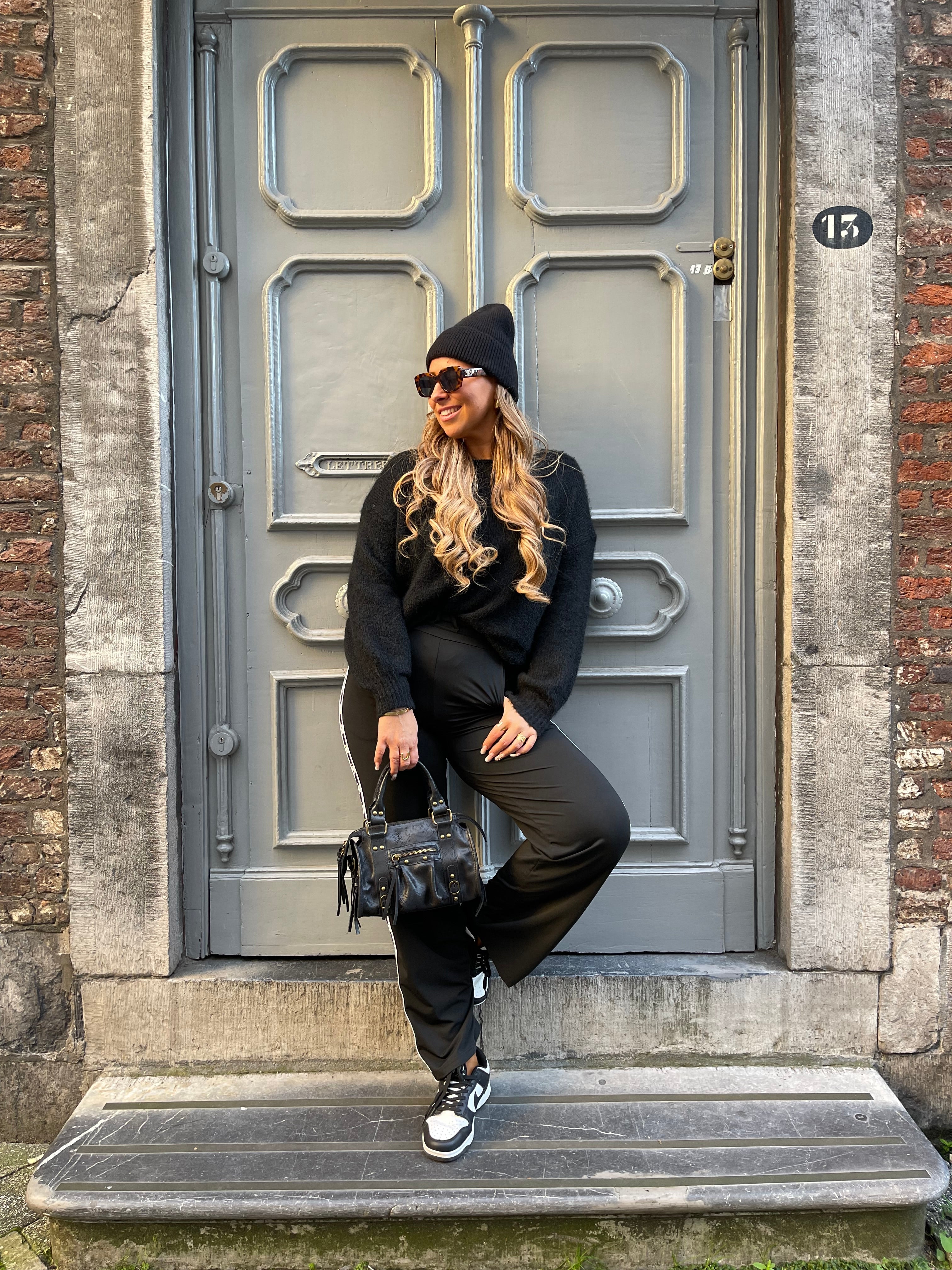 Kali Sweater Black - MyBajka