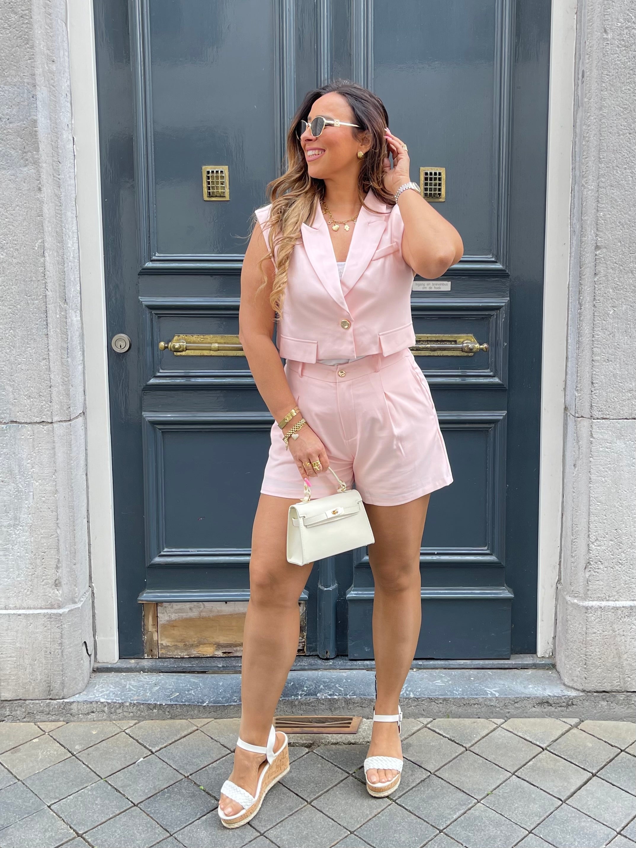 Love Is Here Pink - MyBajka