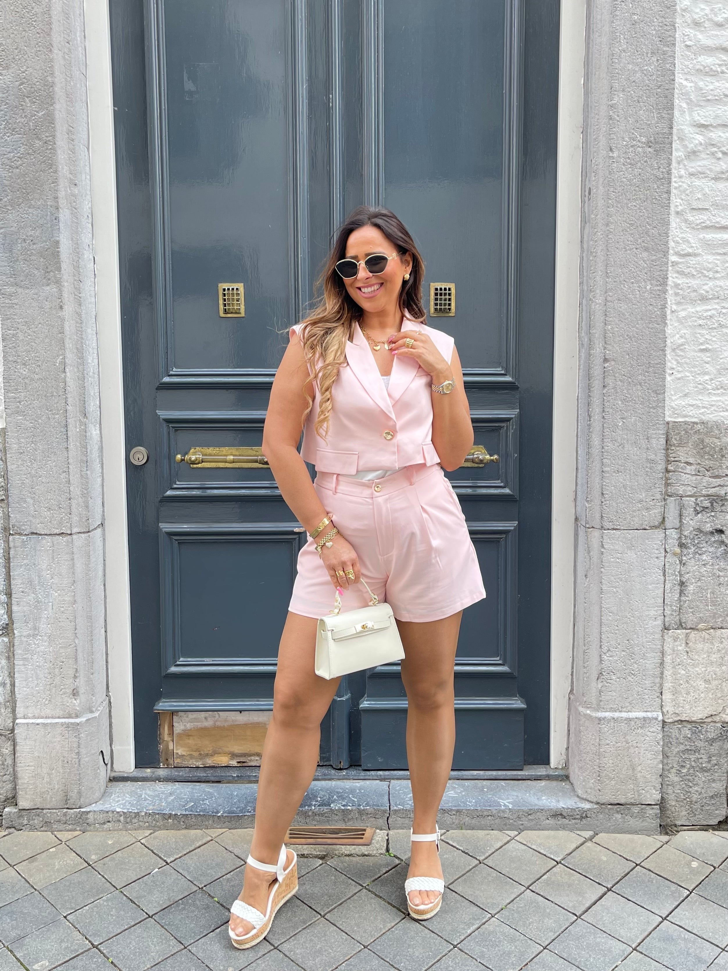 Love Is Here Pink - MyBajka