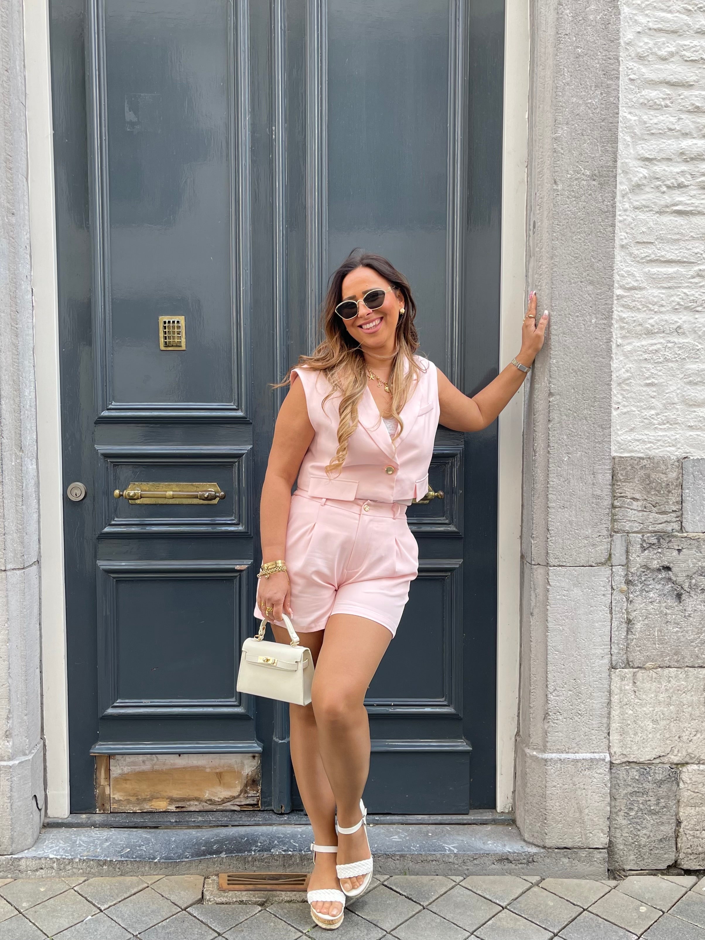 Love Is Here Pink - MyBajka