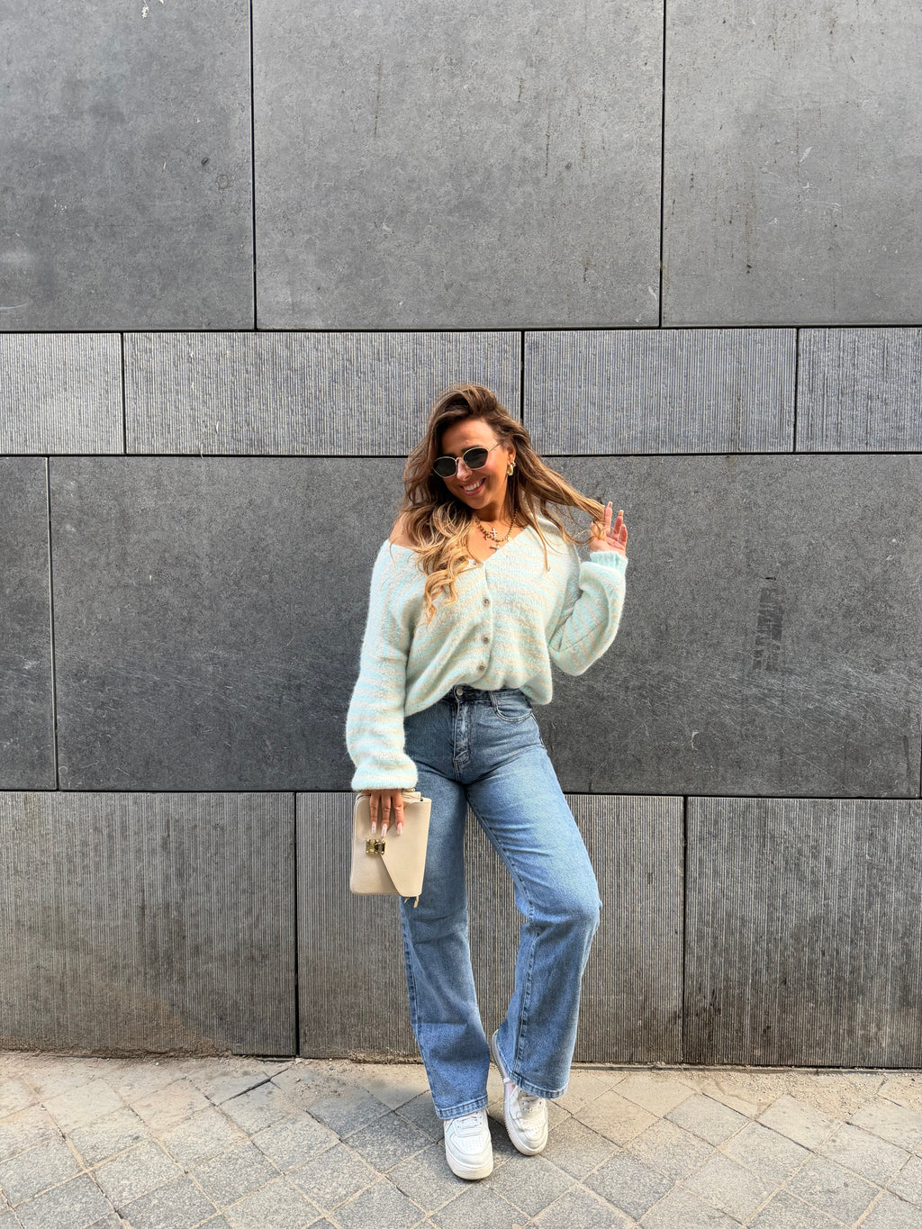 Vibing In Blue - MyBajka